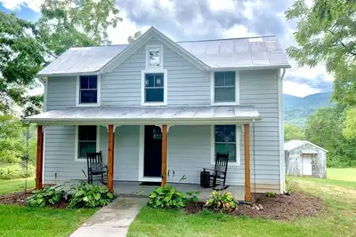 Image de Rockfish Farmhouse - Belle maison dans la vallée de la roche