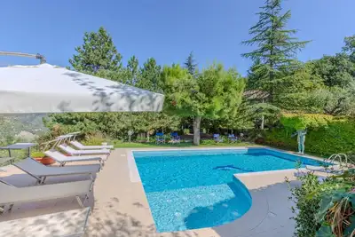 Image de Tenuta Rosara, une ancienne ferme et villa avec piscine privée et jacuzzi, à seulement 5 km d'Ascoli Piceno