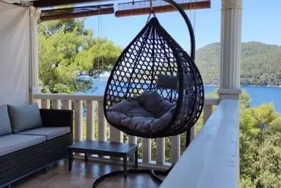 Image de Appartement de deux chambres avec la terrasse et la vue sur le mer Brna, Korcula (A-15730-b)
