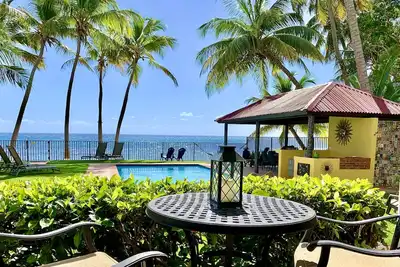 Image de Boutique en bord de mer avec piscine privée! Location Porto Rico la mieux notée!