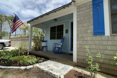 Image de Cape Cod Cottage sur le front de mer, 6 personnes, plage privée Association.