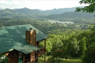 Image de $ 75Nt 4 / 29-5 / 2 Wow View! Vue sur le lac et la montagne, bain à remous 50 po