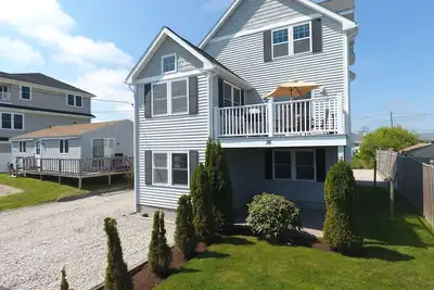 Image de Location Narragansett / Point Judith Summer Beach House. Super endroit! 12 personnes