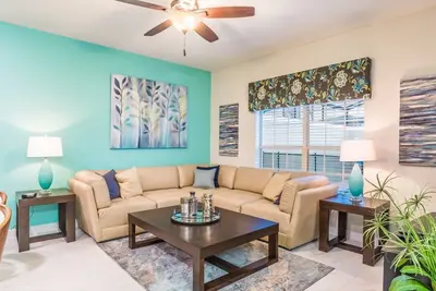 Image de Spacieuse maison de 4 chambres près de Disney (Sl443)