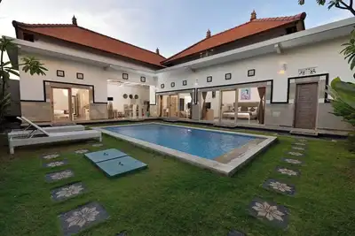 Image de 500mtr 2 Patate, 3br Villa1 Seminyak