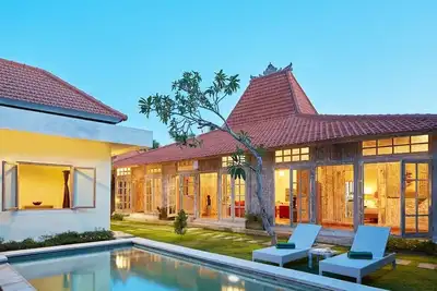 Image de 18min à pied de la plage de Seminyak, 3bdr Villa2