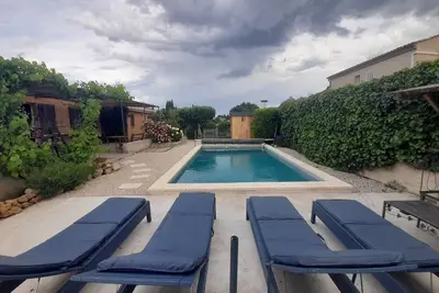 Image de Promo Derniere Dispo Luberon, villa climat calme. Piscine privée, jeux enfants.