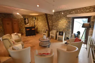 Image de Maison de vacances א Vielsalm avec jardin