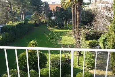 Image de T3 80 m2: proche plage sable, calme, parking, déco design, lumineux