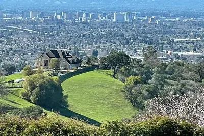 Image de Retreat Amazin City View. Hottub. Close 2 Centre De Convention De San Jose