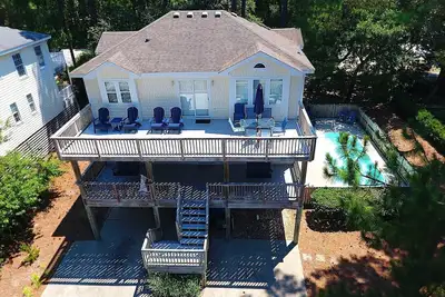 Image de Magnifique maison 6br / 4ba à Corolla Light avec piscine + spa - gérée professionnellement