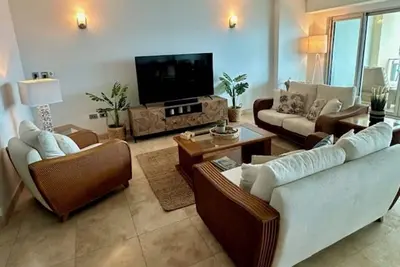 Image de Condo Beachfront moderne à Cupecoy Beach Club-Plage privée, piscine,