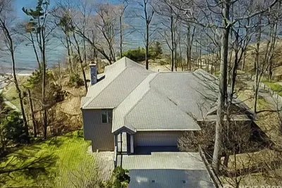 Image de 4 chambres à coucher, 3 salles de bains, Lake House, Private Lake Michigan Beach House