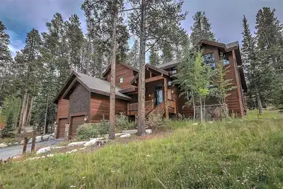 Maison de luxe près de Peak 8 - 4br + 3. 5 Bath W / bain à remous privé -. 5 Mile de l'ascenseur