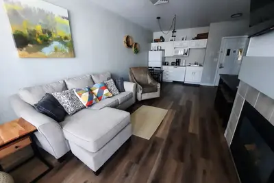 Image de 231 1505 South Shore Dr