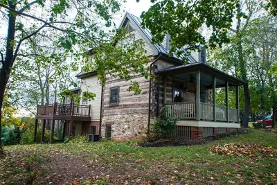 Image de Automne BEAUTÉ- rejoignez-nous! ! ! ! Unique, super propre, amusant! -DC1hr. Gettysburg 20min