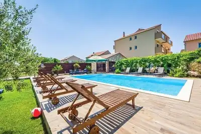 Image de Appartements Božena, (15368), Biograd, Croatia