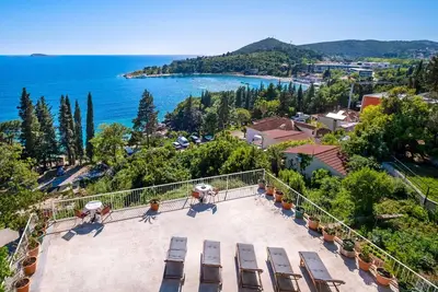 Appartements Katica, (14427), Mlini, Croatia