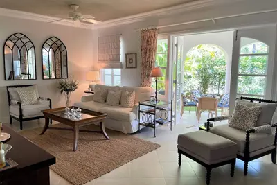Image de Les cascades. Belle maison à côté de Sandy Lane avec sécurité 24h, piscine et salle de gym