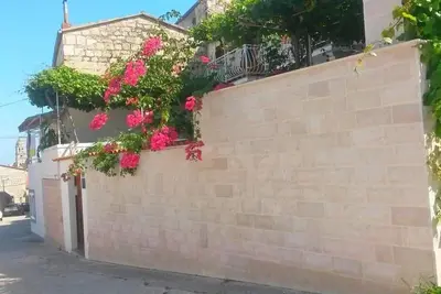 Image de Appartements Radislav, (10951), Vis, Croatia