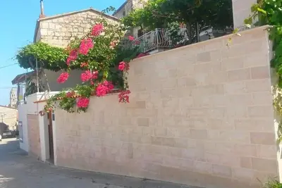 Image de Appartements Radislav, (10952), Vis, Croatia