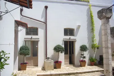 Image de Dimora del Vento - Maison typique du Salento avec cour jardin privée et terrasse