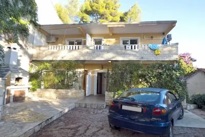 Image de Appartements Antun, (13536), Ivan Dolac, Croatia