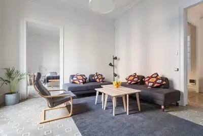 Image de Appartement spacieux, très lumineux. À côté de la Plaza de Cataluña. Ac et Wi-Fi gratuit