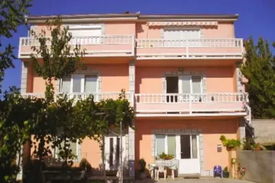 Image de Appartements Vesna, (14403), Kampor, Croatia