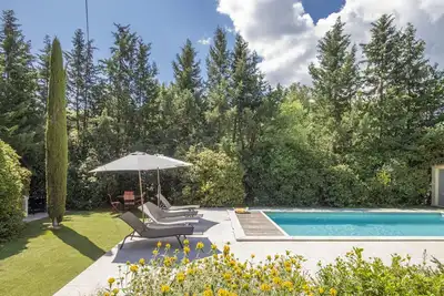 Image de Villa Enzo - Une maison de vacances charmante avec une piscine privé a Orgon