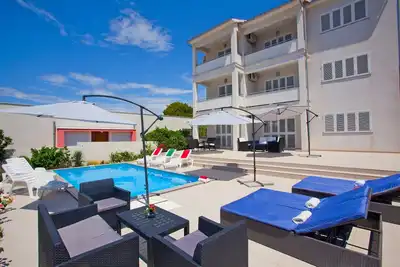 Image de Appartements Marija, (12888), Banjol, Croatia