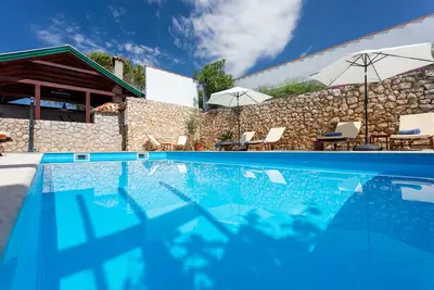 Appartements Ivica, (13251), Baška, Croatia