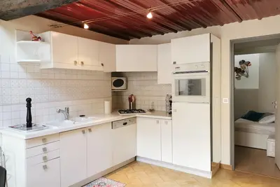 Image de Maison 75m2 climatisée + garage, tout confort, située centre médiéval Cahors.