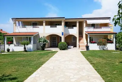 Image de Appartements Josip, (15041), Nin, Croatia