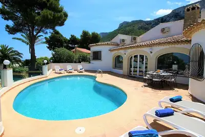 Image de Villa de luxe avec télévision par satellite, climatisation et piscine Marquise Mb 8 personnes