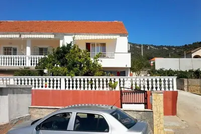 Image de Appartements Marin, (14545), Vinišće, Croatia