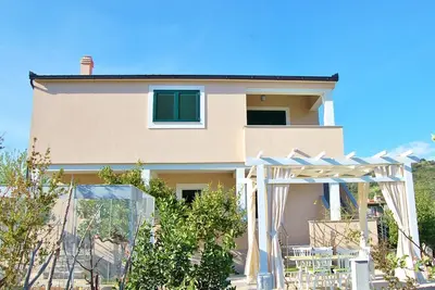 Image de Appartement Stipe, (14952), Vinišće, Croatia