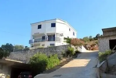 Image de Appartements Dragica, (1854), Marina, Croatia