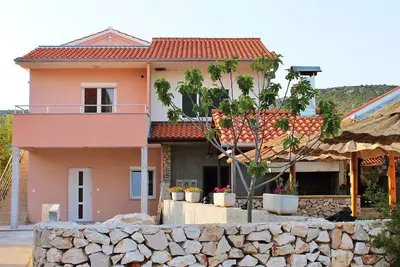 Image de Appartements Anamarija, (14980), Vinišće, Croatia