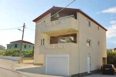 Image de Appartements Pero, (15034), Slatine, Croatia