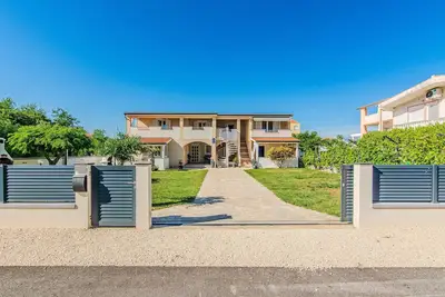 Image de Appartements Josip, (15042), Nin, Croatia