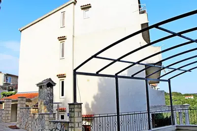 Appartements Ante, (14631), Primošten, Croatia
