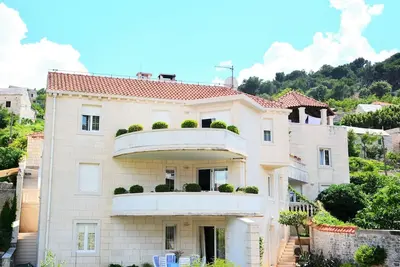 Image de Appartements Tonka, (14490), Pućišća, Croatia