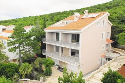 Appartements Tomislav, (13195), Selce, Croatia