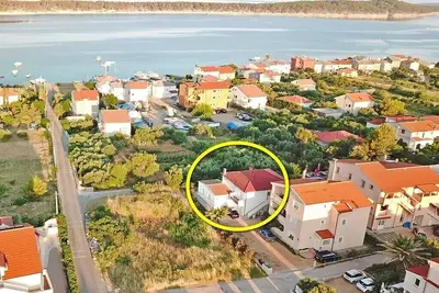 Image de Appartements Ante, (14364), Barbat, Croatia