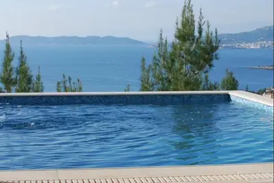 Image de V & E villa3 sur la colline