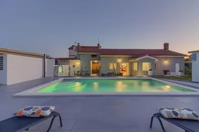 Image de Maison de vacances pour 6 personnes env. 100 qmà Pula, Istrie (Istrische Riviera)