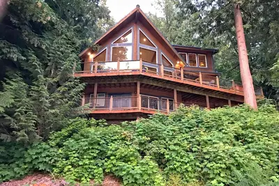 Image de Magnifique cabane au bord du lac