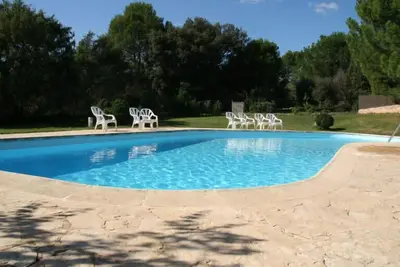 Image de La Farigoule, Location 8 personnes avec piscine partagée, nature et calme