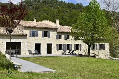 Image de La TANIÈRE Maison de famille Drôme provençale